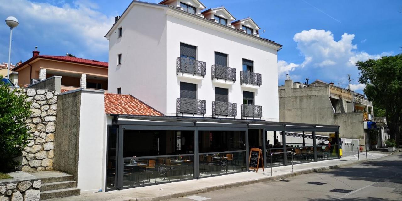 Azur Bed & Breakfast Нови Винодолски Екстериор снимка