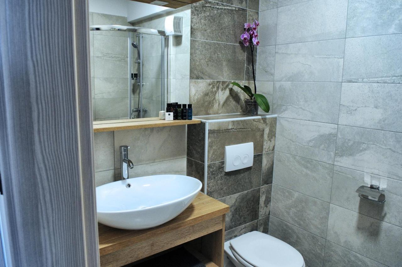 Azur Bed & Breakfast Нови Винодолски Екстериор снимка