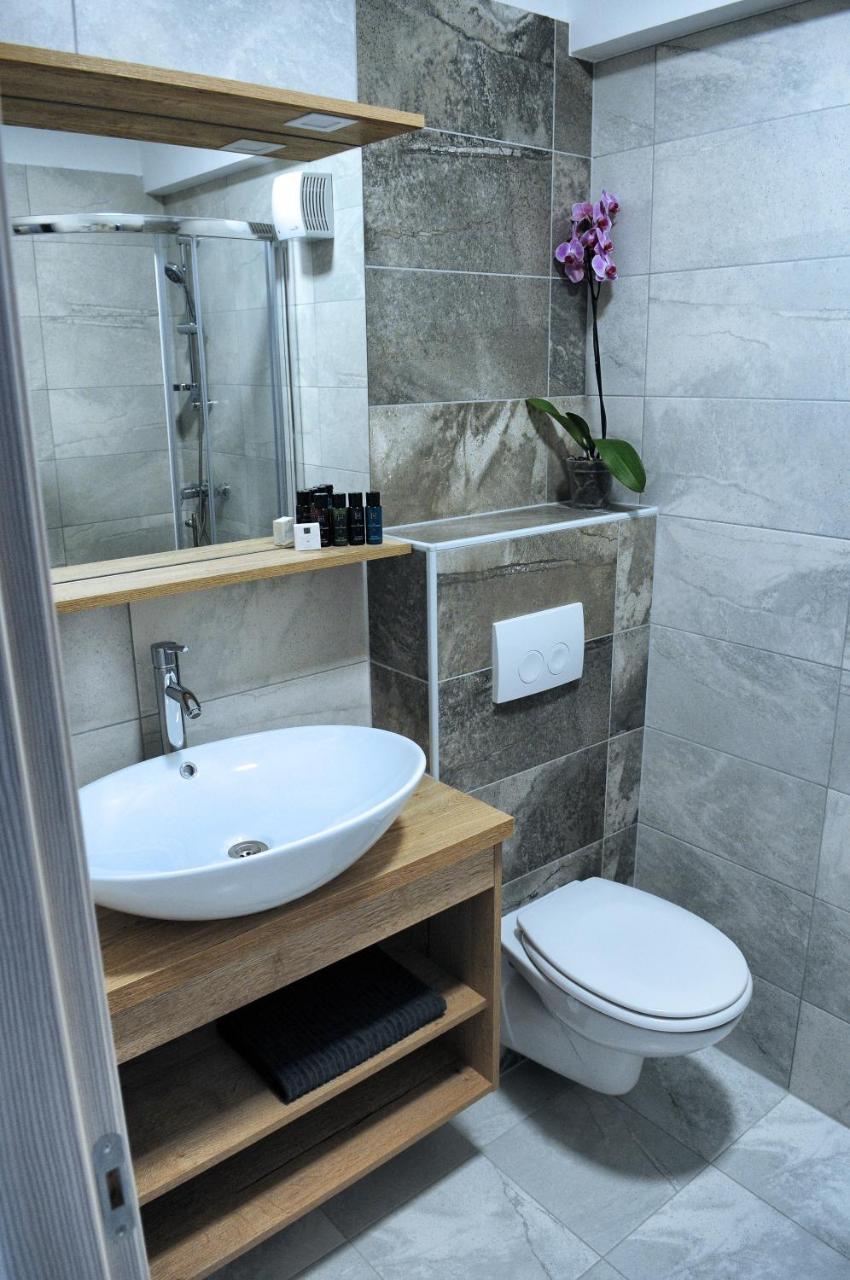 Azur Bed & Breakfast Нови Винодолски Екстериор снимка