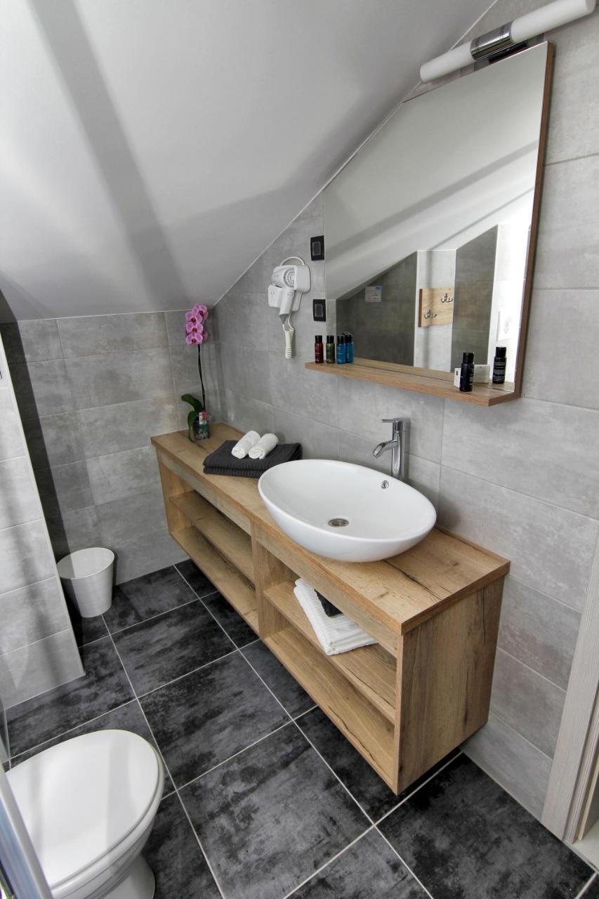 Azur Bed & Breakfast Нови Винодолски Екстериор снимка